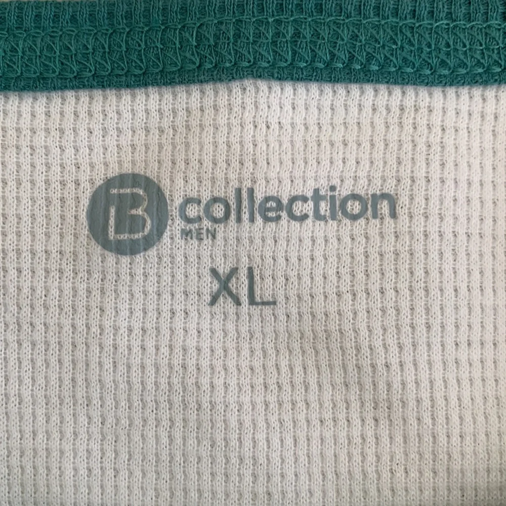 Big W B collection men’s Tshirt XL - Picture 5 of 7